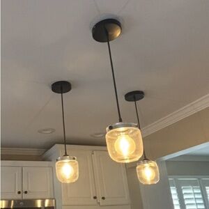 5 Pendant Light Fixtures buy one or all   Black & silver bought for $187 each